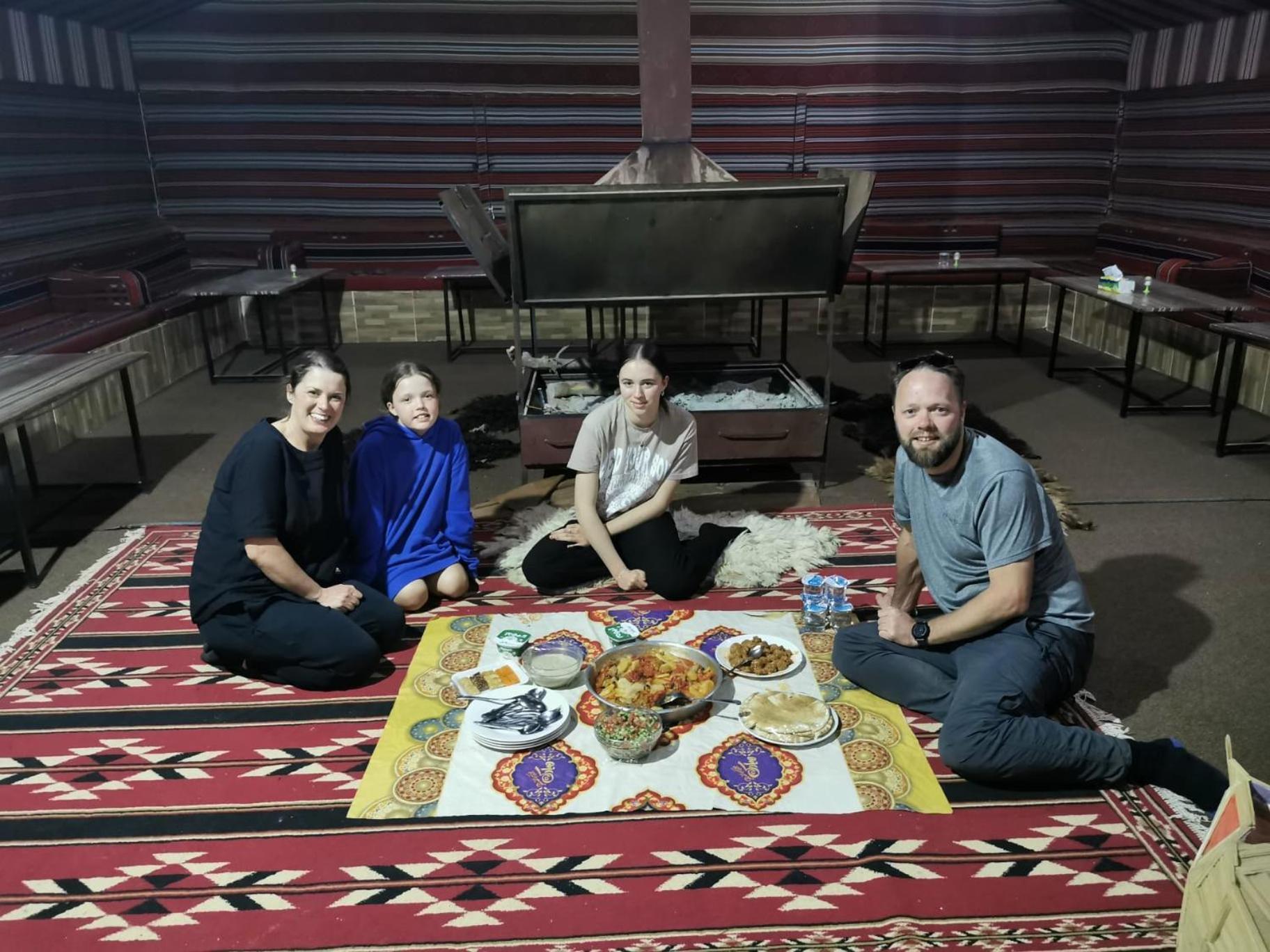 Wadi Rum Local Guide Camp Екстериор снимка