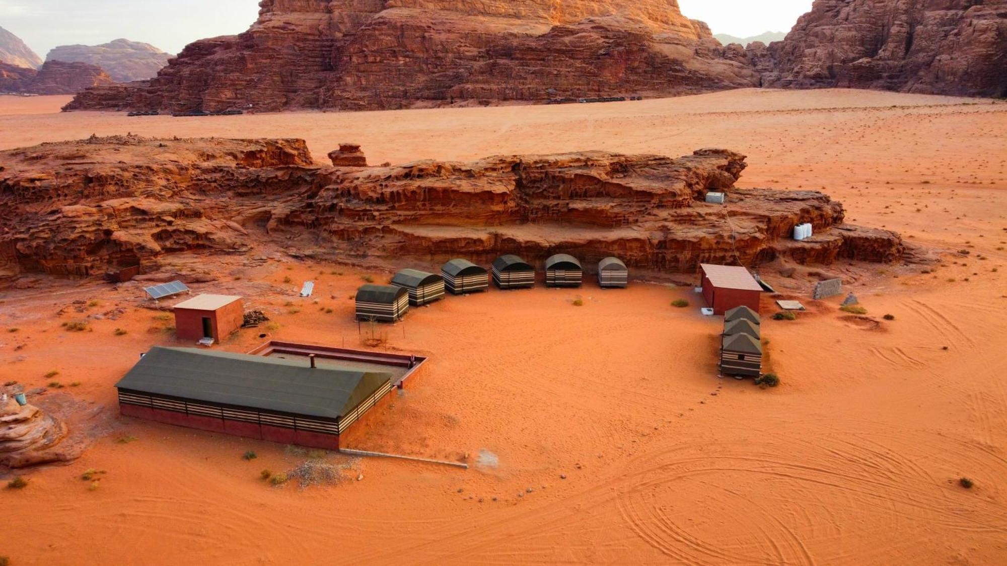 Wadi Rum Local Guide Camp Екстериор снимка